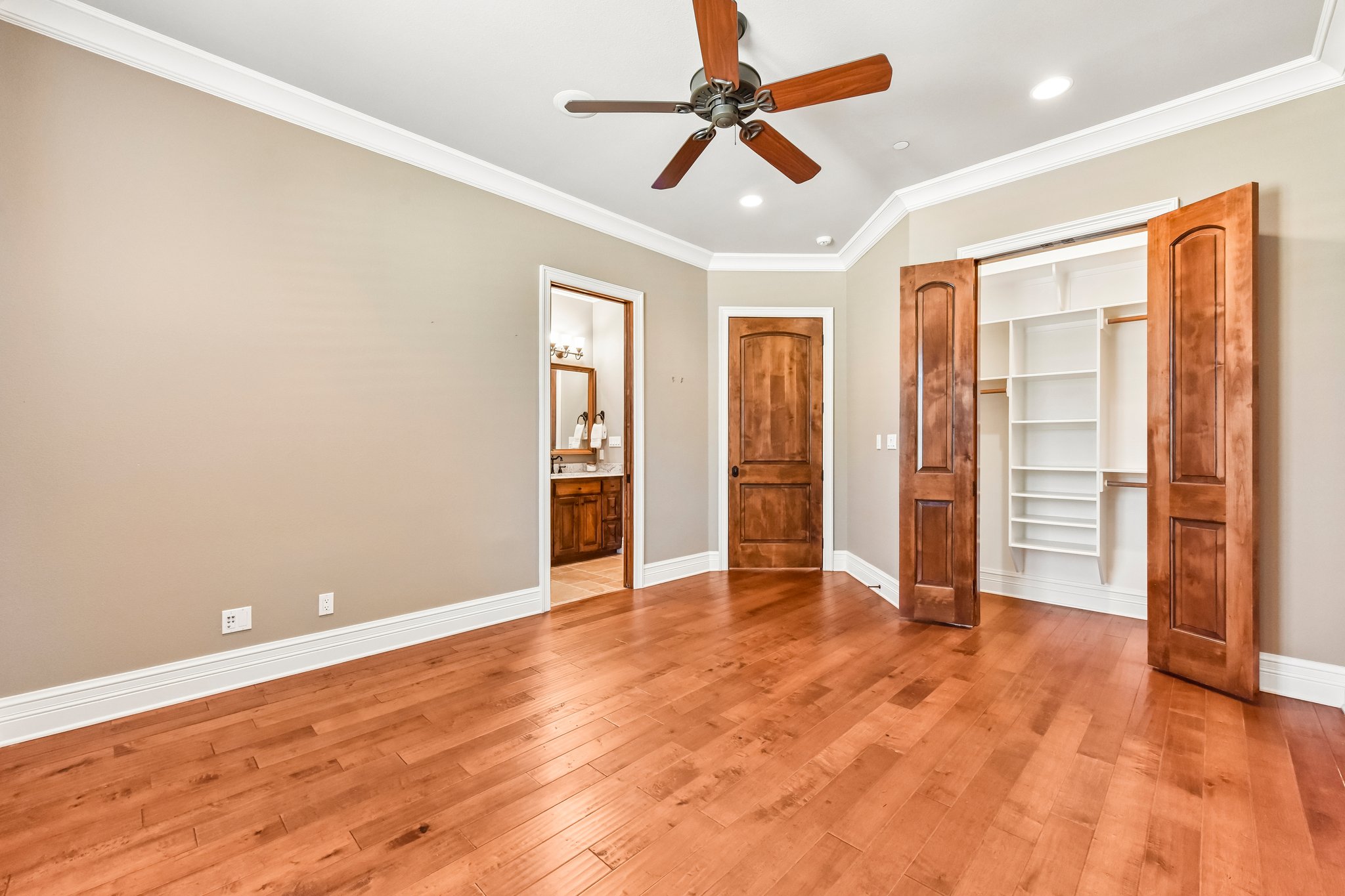 Chimney Cove Dr-S2905-036.jpg
