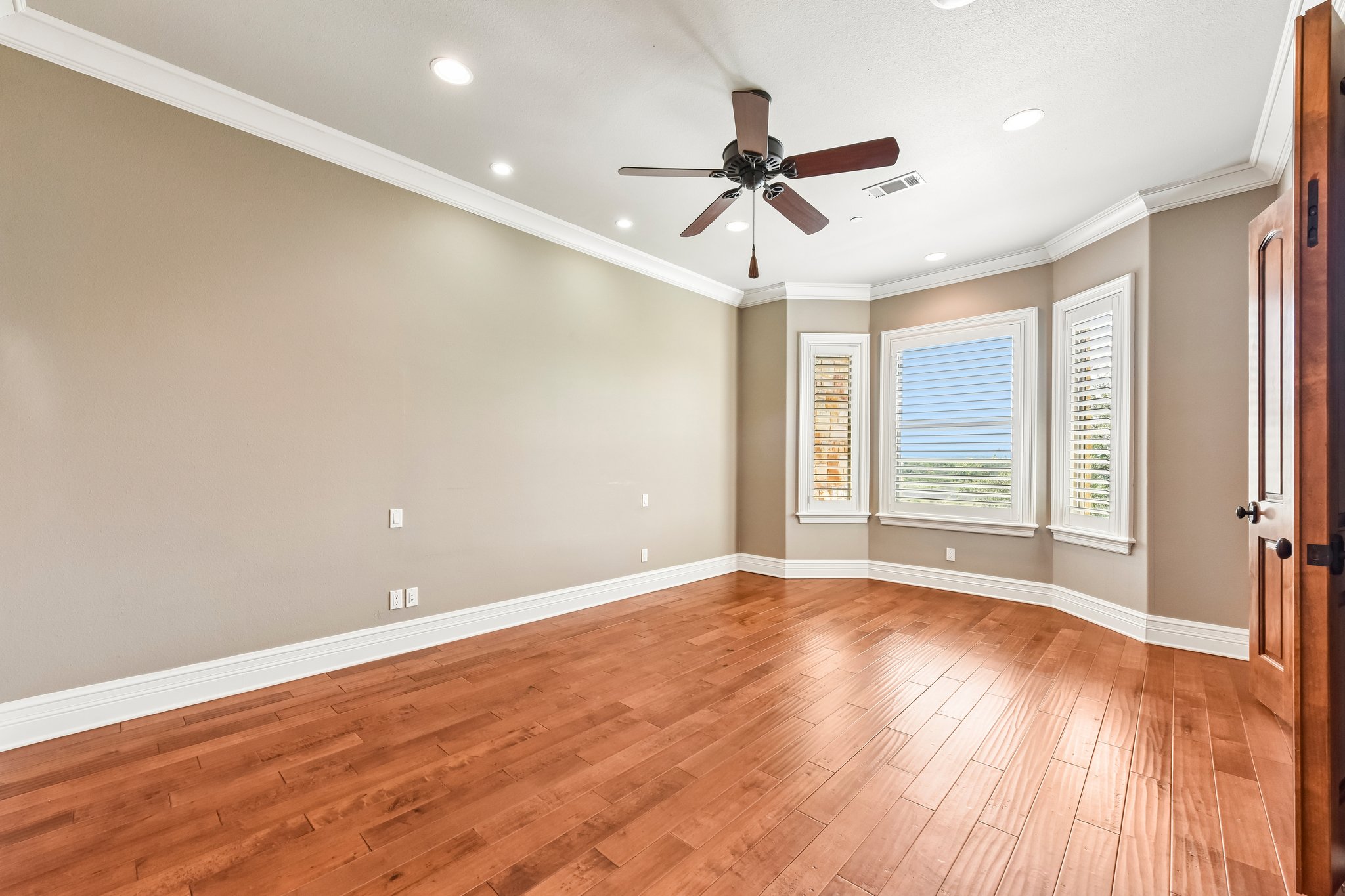 Chimney Cove Dr-S2905-041.jpg
