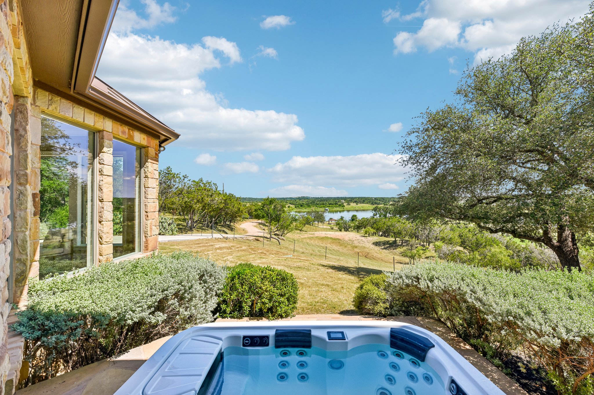 Chimney Cove Dr-S2905-066.jpg