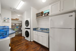  Photo 31