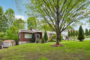 Forest St-S1205-002.jpg