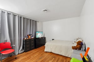 Forest St-S1205-027.jpg