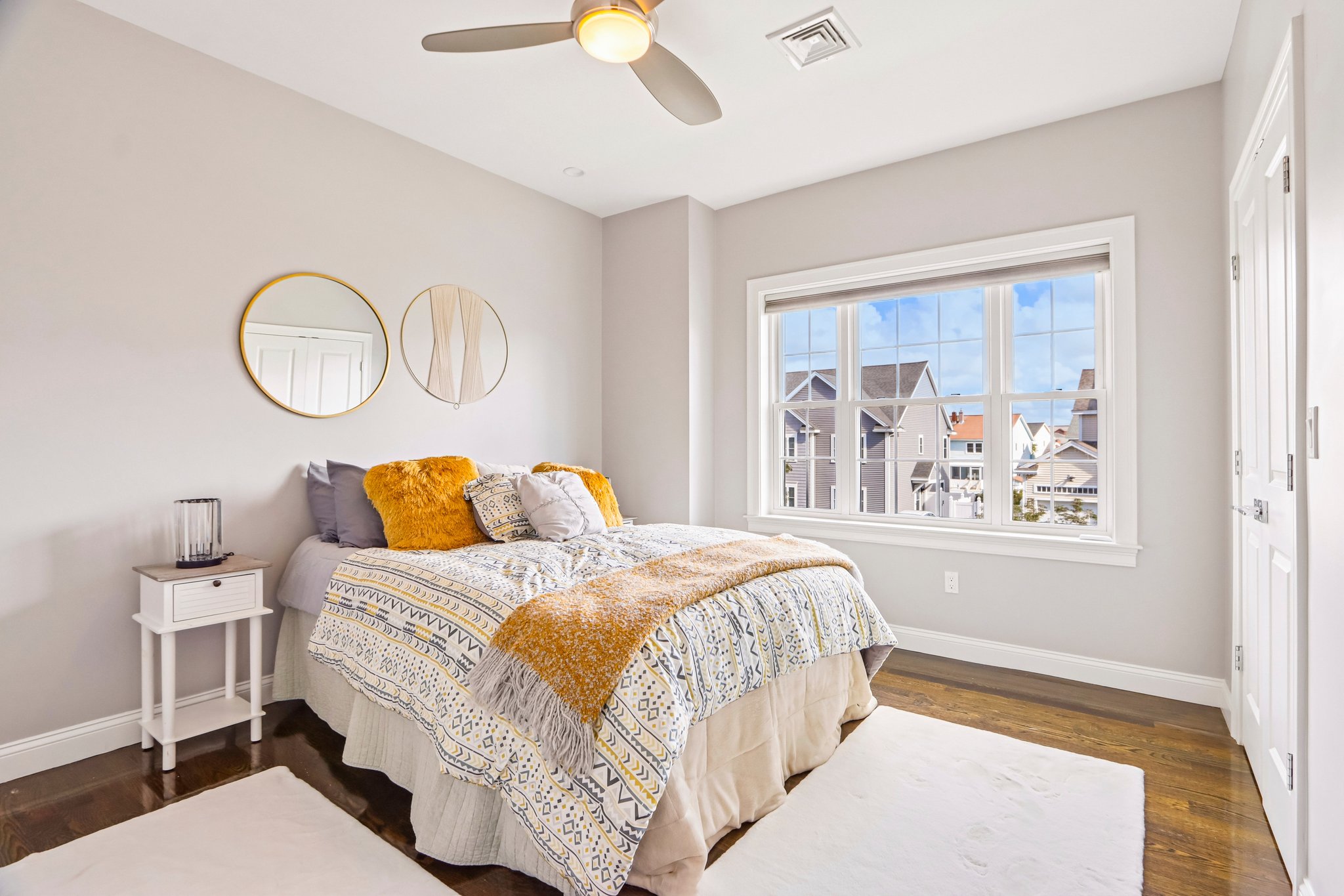 Oakwood Ave-S2409-028.jpg