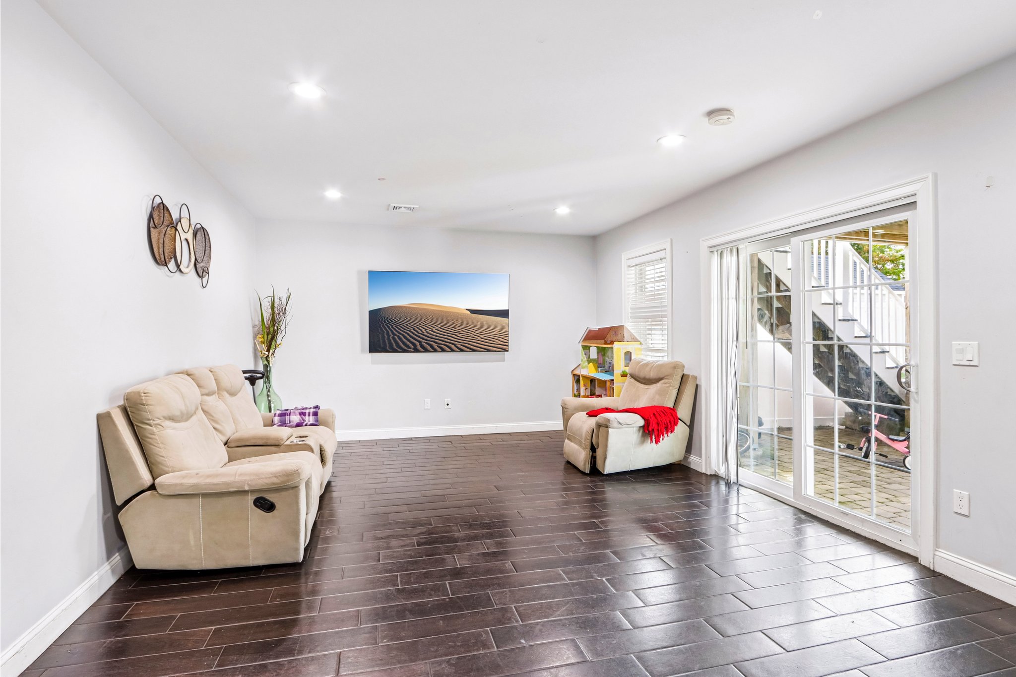 Oakwood Ave-S2409-039.jpg