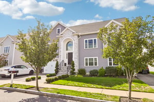 Oakwood Ave-S2409-006.jpg
