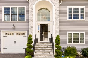 Oakwood Ave-S2409-008.jpg