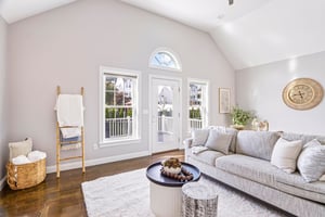 Oakwood Ave-S2409-015.jpg