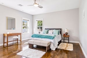 Oakwood Ave-S2409-032.jpg