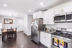 Oakwood Ave-S2409-046.jpg