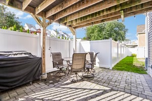 Oakwood Ave-S2409-060.jpg