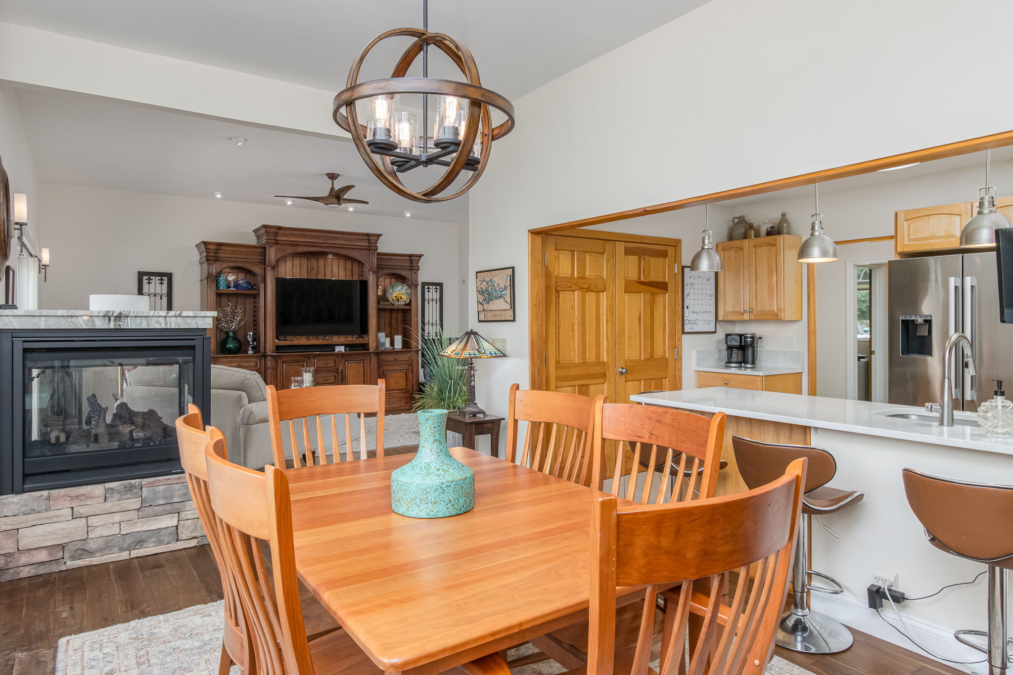 DiningRoom-3