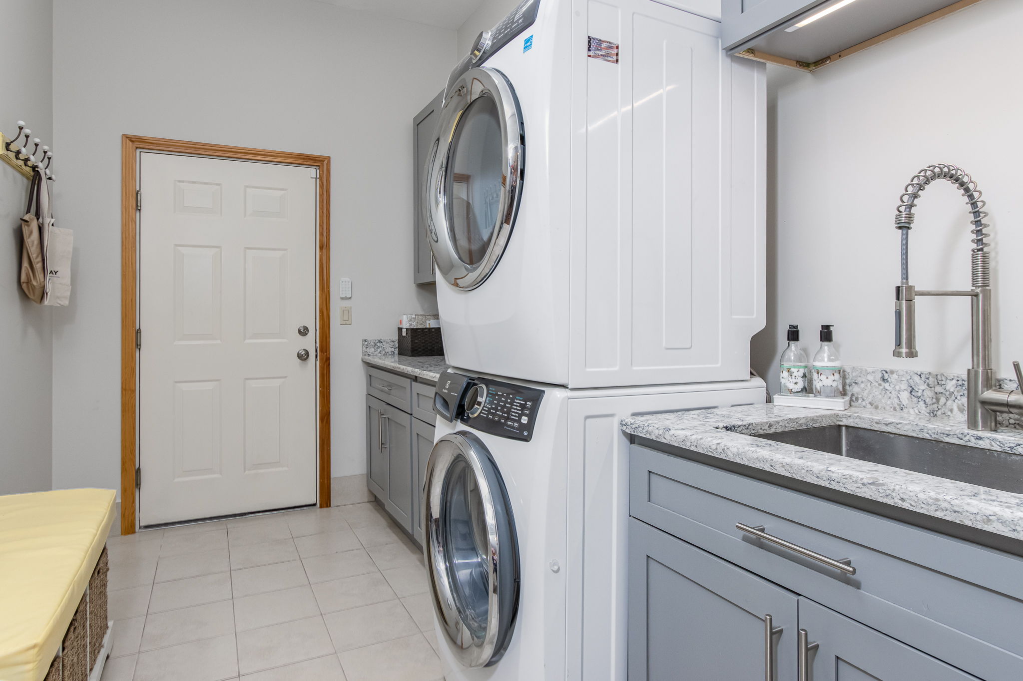LaundryMudroom-1
