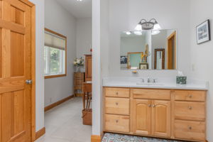 BedroomPrimaryBath-2