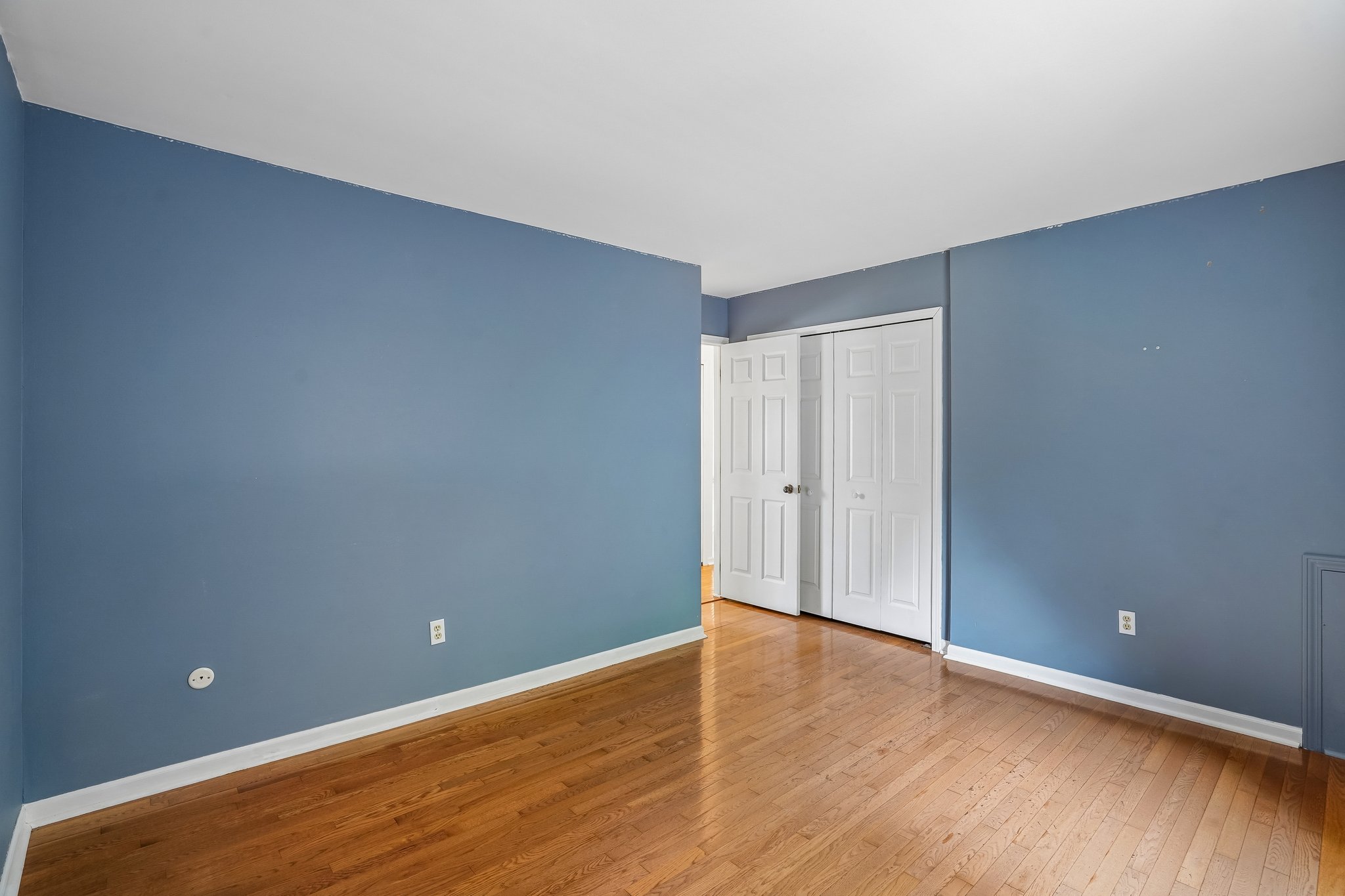 Hunt Club Blvd-S2207-038.jpg
