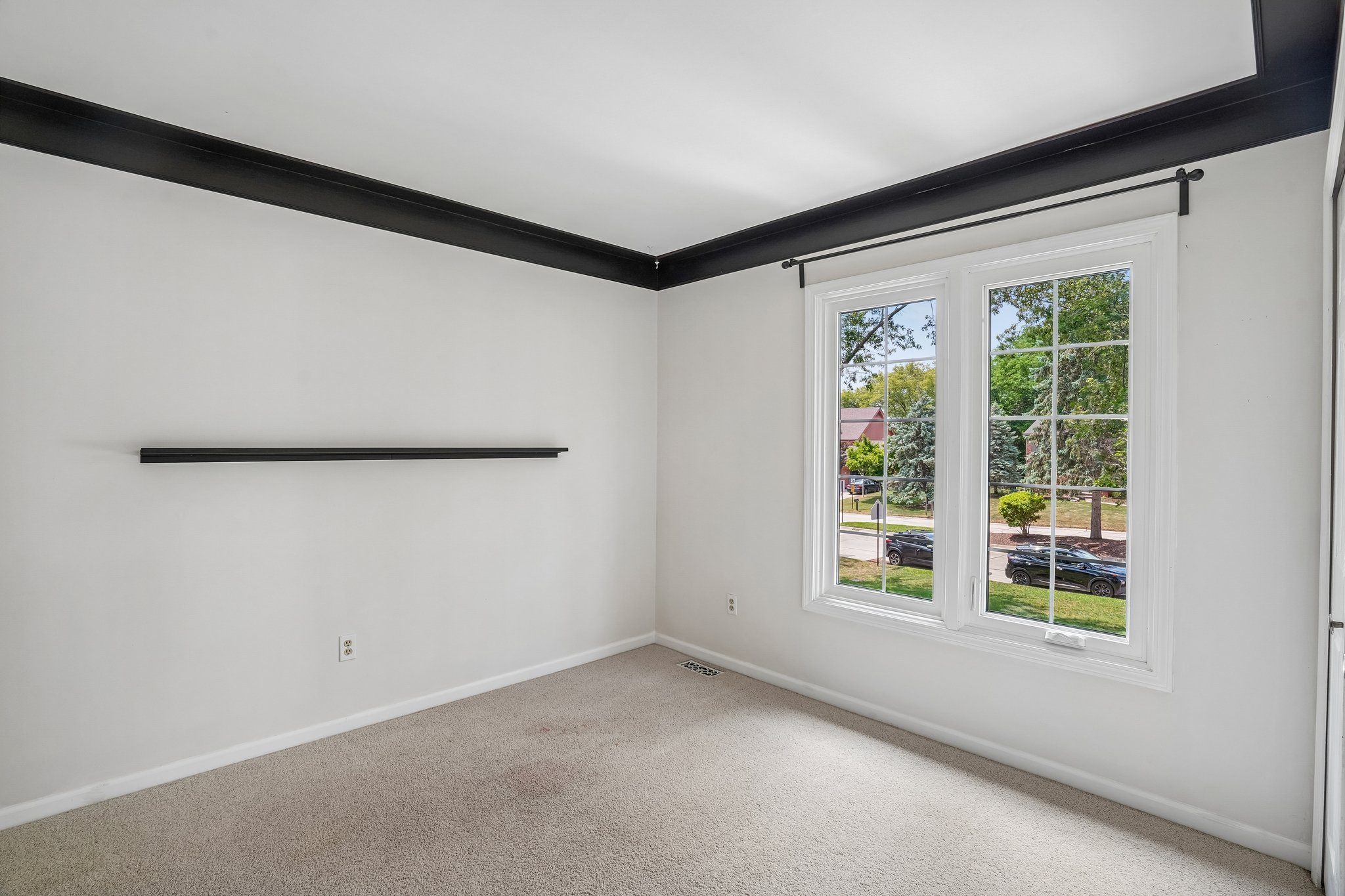 Hunt Club Blvd-S2207-039.jpg