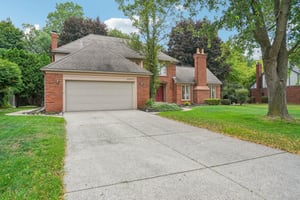 Hunt Club Blvd-S2207-004.jpg