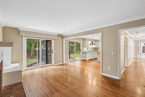 Hunt Club Blvd-S2207-013.jpg