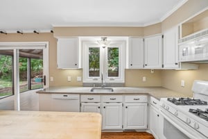 Hunt Club Blvd-S2207-020.jpg