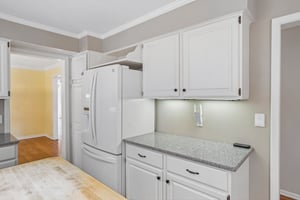 Hunt Club Blvd-S2207-022.jpg