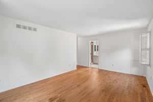 Hunt Club Blvd-S2207-030.jpg