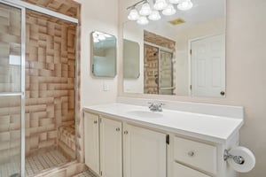 Hunt Club Blvd-S2207-032.jpg