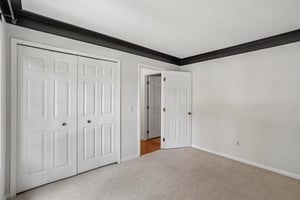 Hunt Club Blvd-S2207-040.jpg