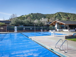 Lap Pool (home to MW Waterdevils Swimteam)