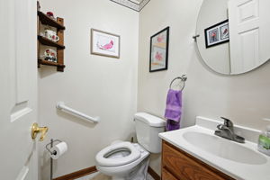  Photo 23