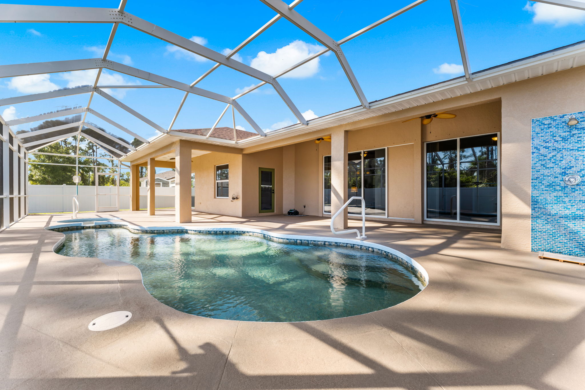  Photo 36