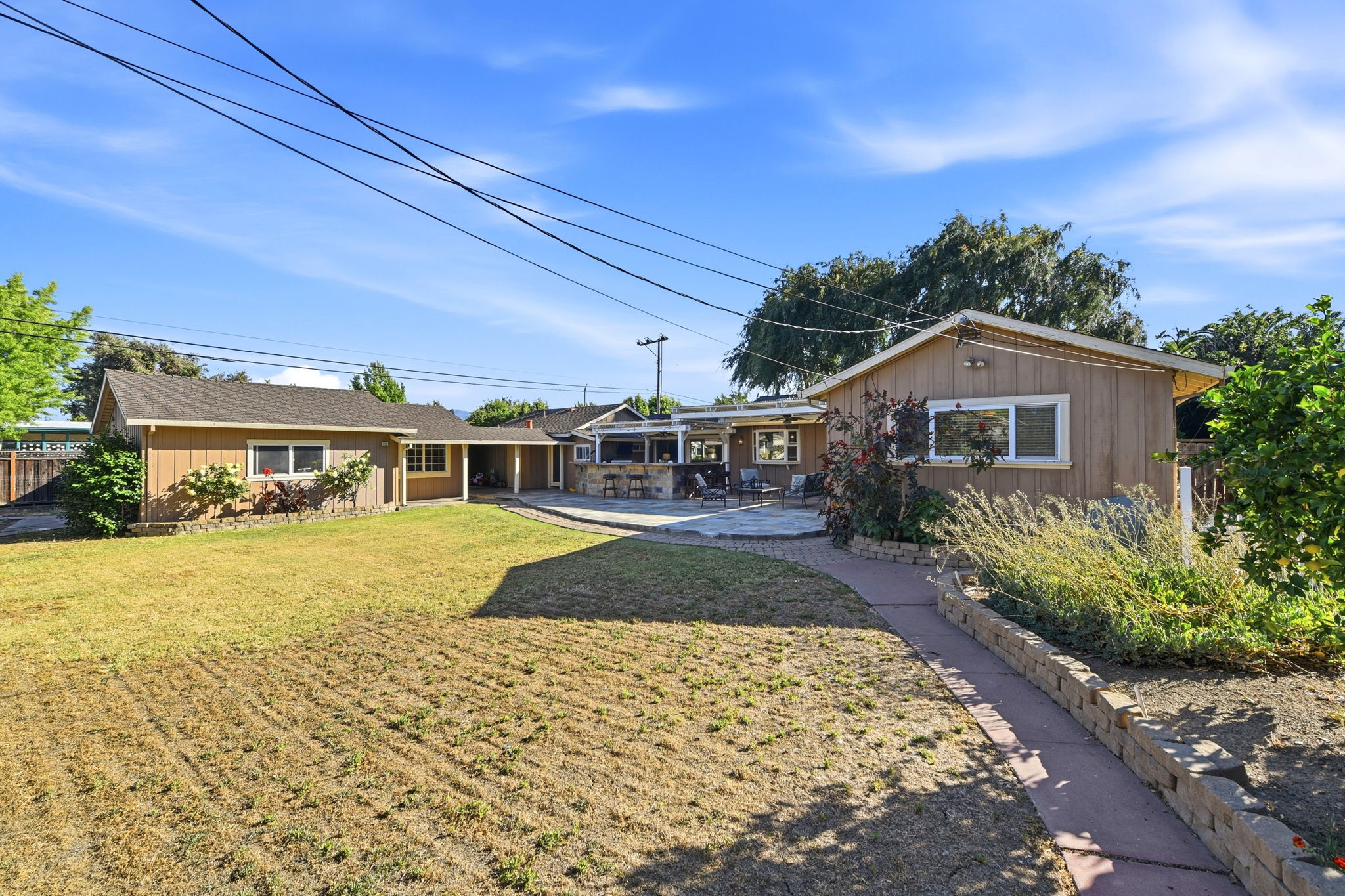 041_F8_2598 Cottle Ave