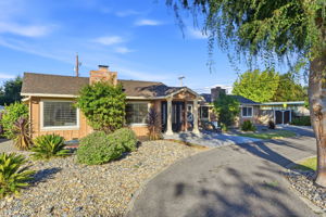 002_F8_2598 Cottle Ave