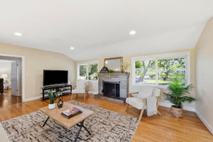 010_F8_2598 Cottle Ave