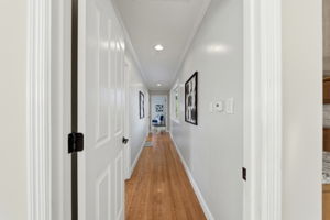 024_F8_2598 Cottle Ave