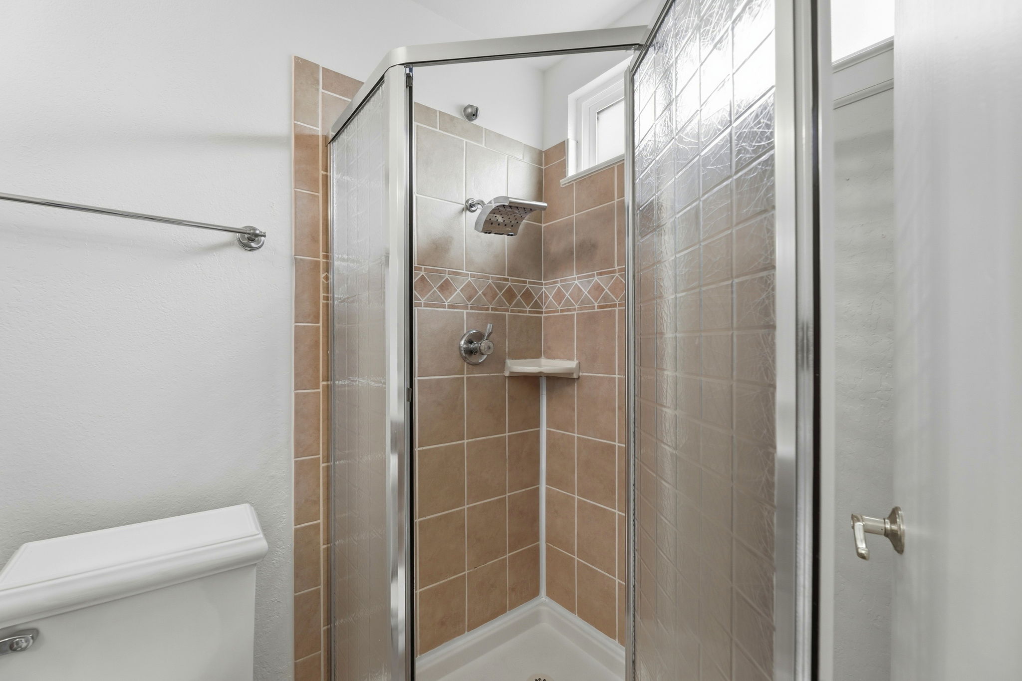 021_F8_2598 Sierra Vista Ct