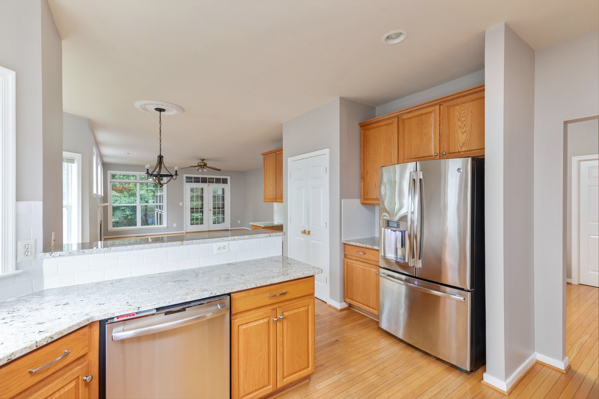 25994 Glasgow Dr, Chantilly, VA 20152, USA Photo 6
