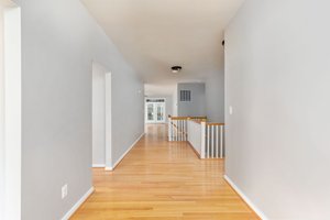 25994 Glasgow Dr, Chantilly, VA 20152, USA Photo 15