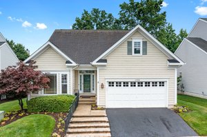 25994 Glasgow Dr, Chantilly, VA 20152, USA Photo 1