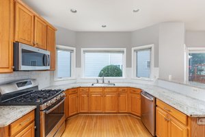 25994 Glasgow Dr, Chantilly, VA 20152, USA Photo 3