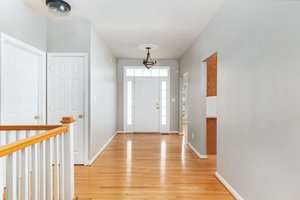 25994 Glasgow Dr, Chantilly, VA 20152, USA Photo 14