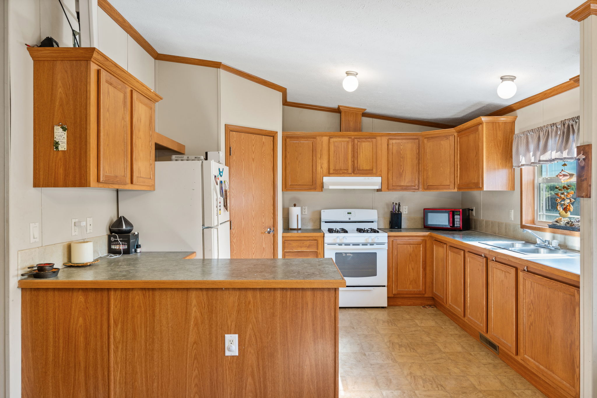  Photo 9