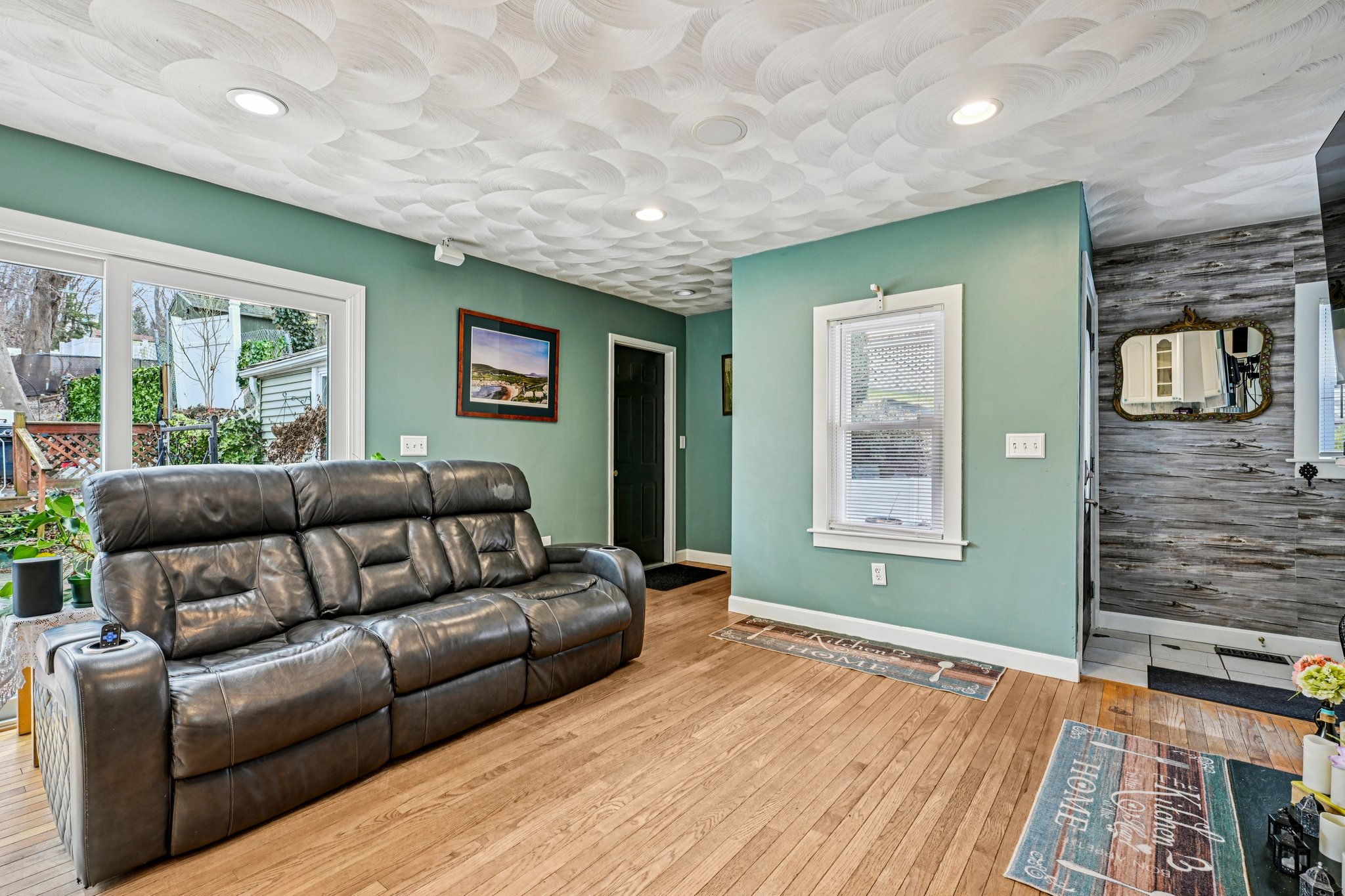 Barton Ave-S0104-006.jpg