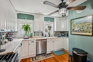 Barton Ave-S0104-018.jpg