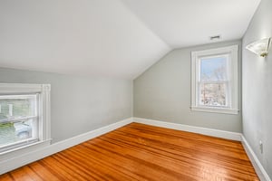 Barton Ave-S0104-030.jpg
