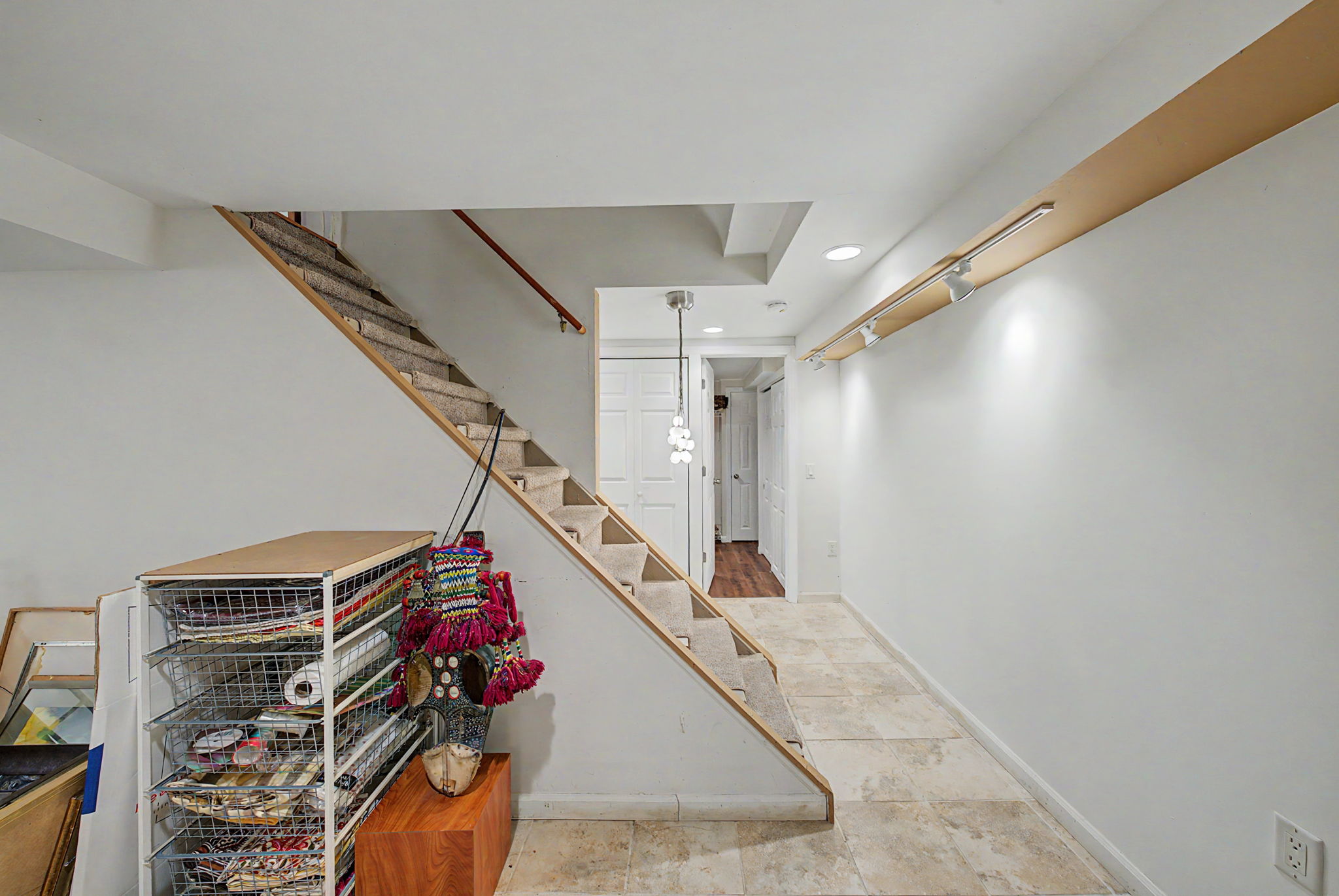  Photo 51