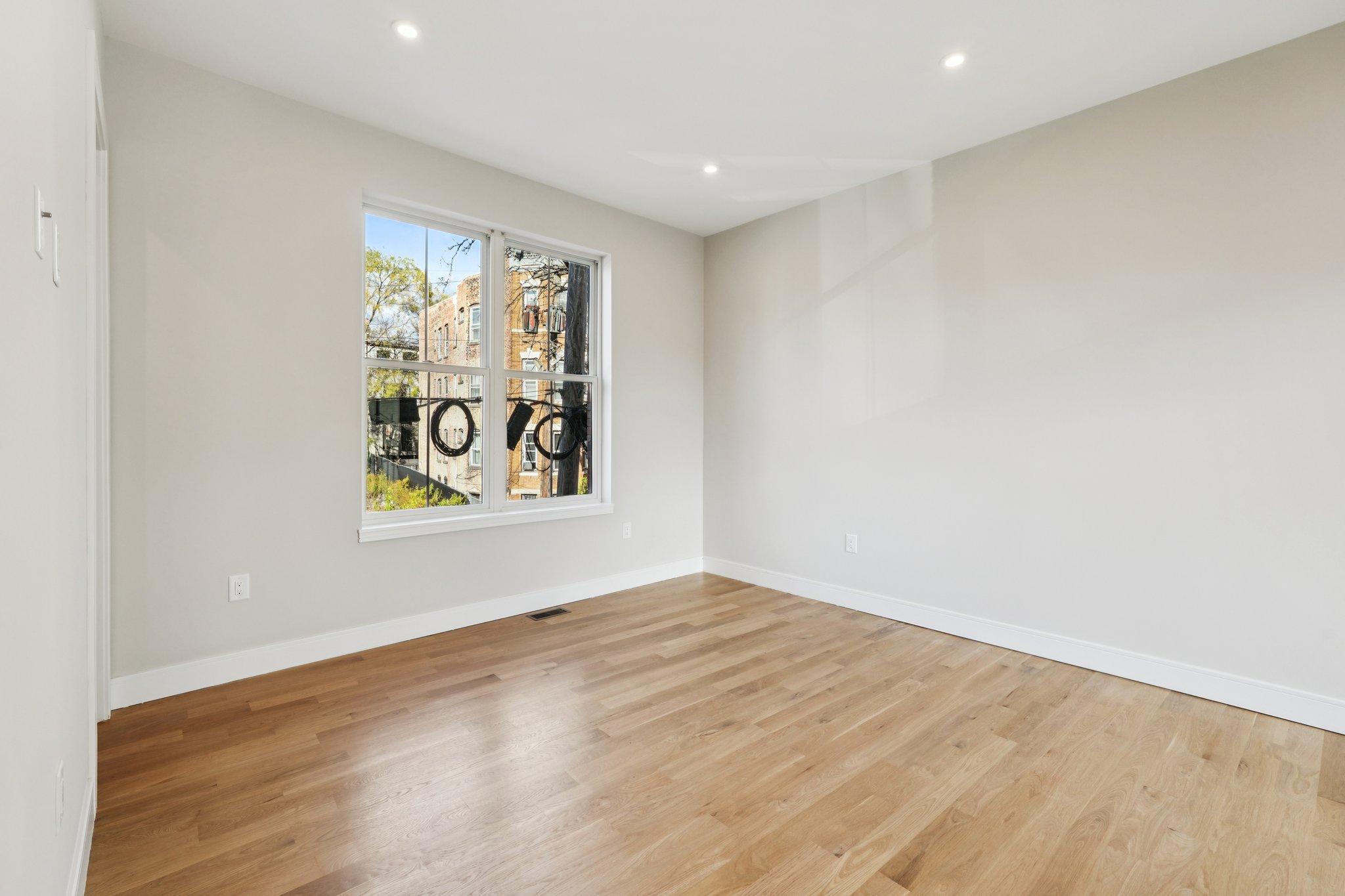 Clinton Ave-S1711-015.jpg