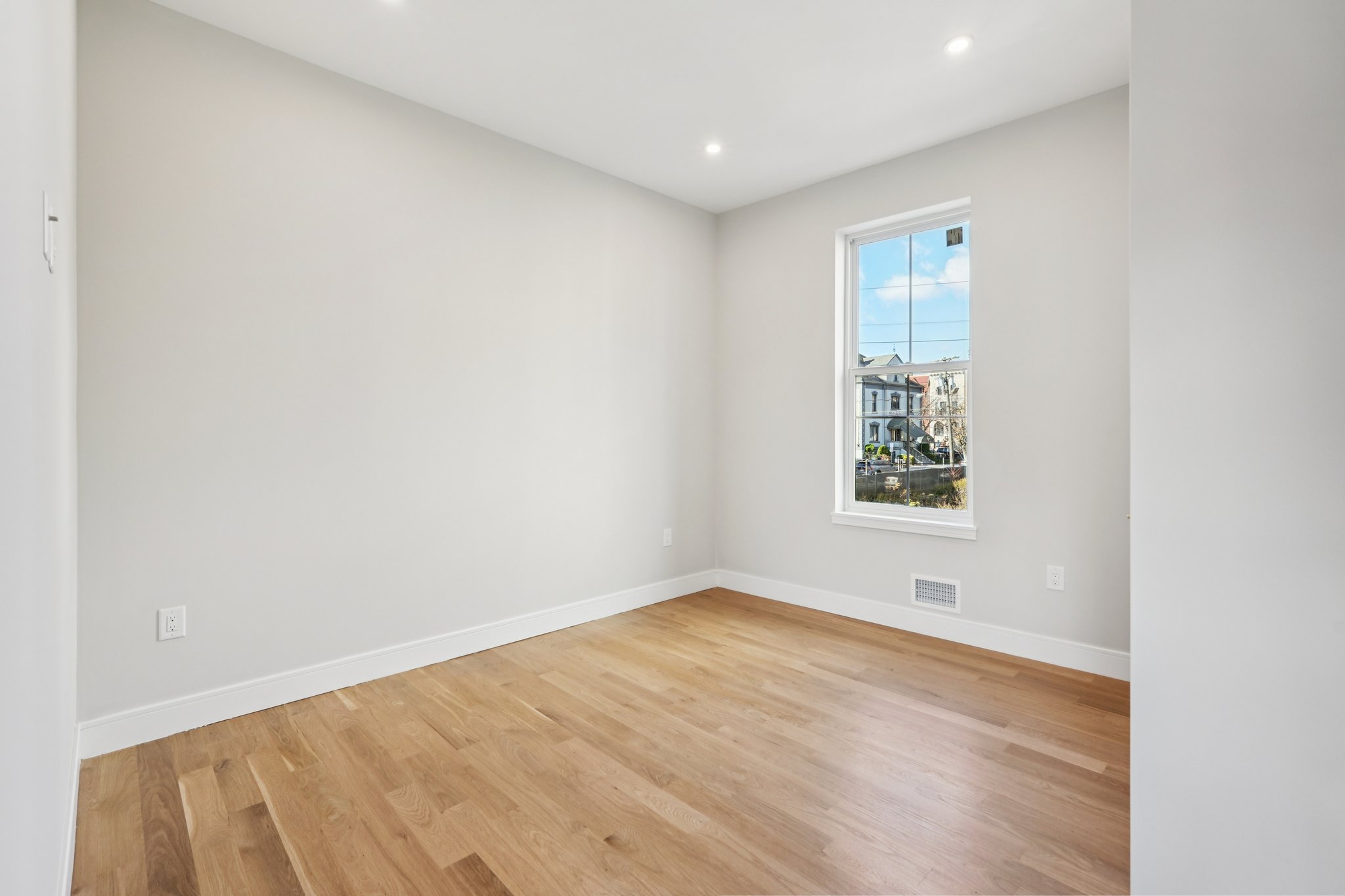 Clinton Ave-S1711-019.jpg