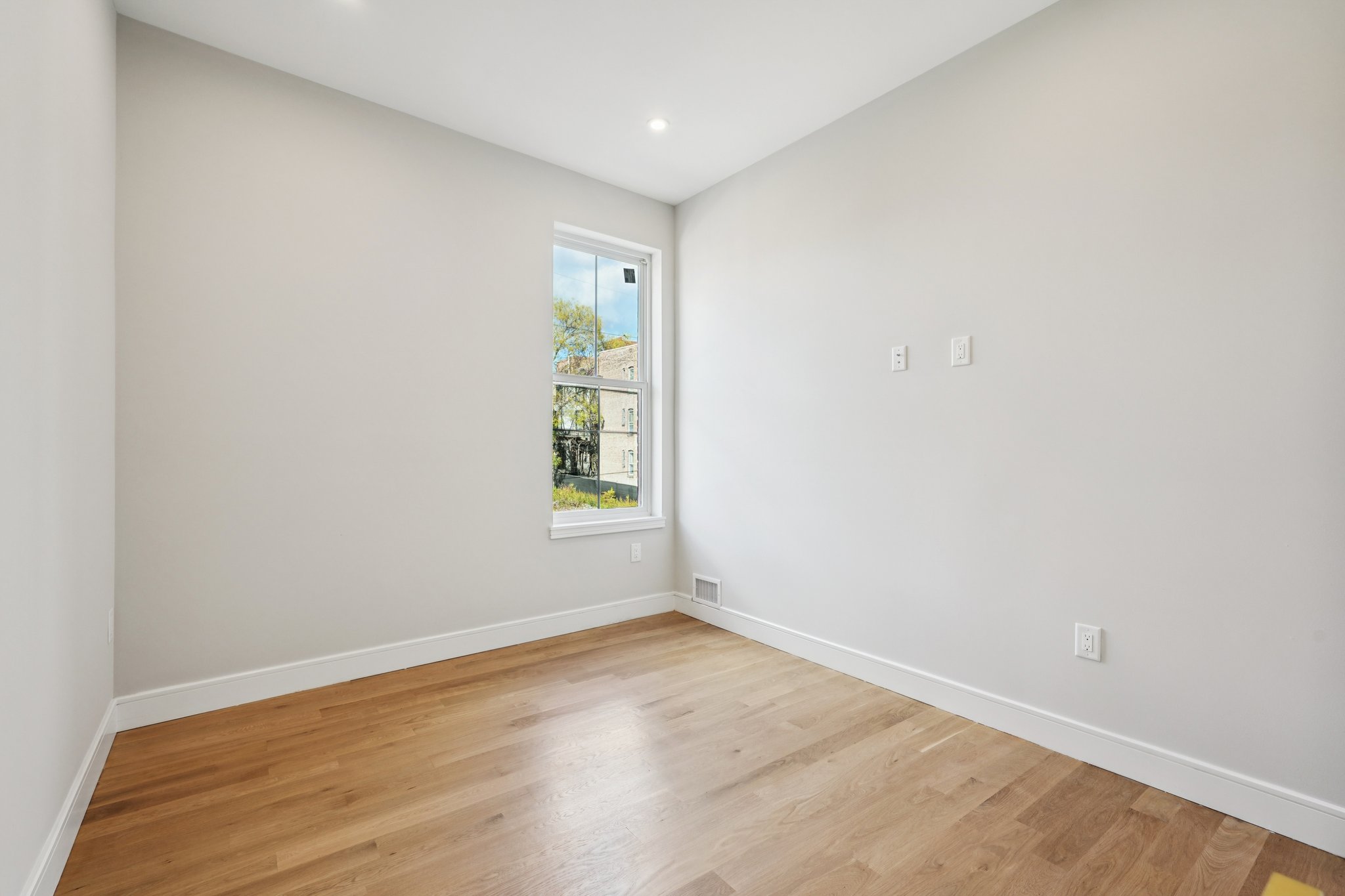 Clinton Ave-S1711-025.jpg