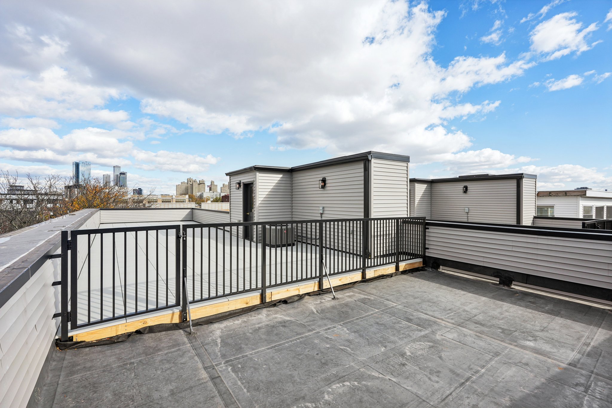 Clinton Ave-S1711-043.jpg