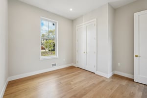 Clinton Ave-S1711-021.jpg