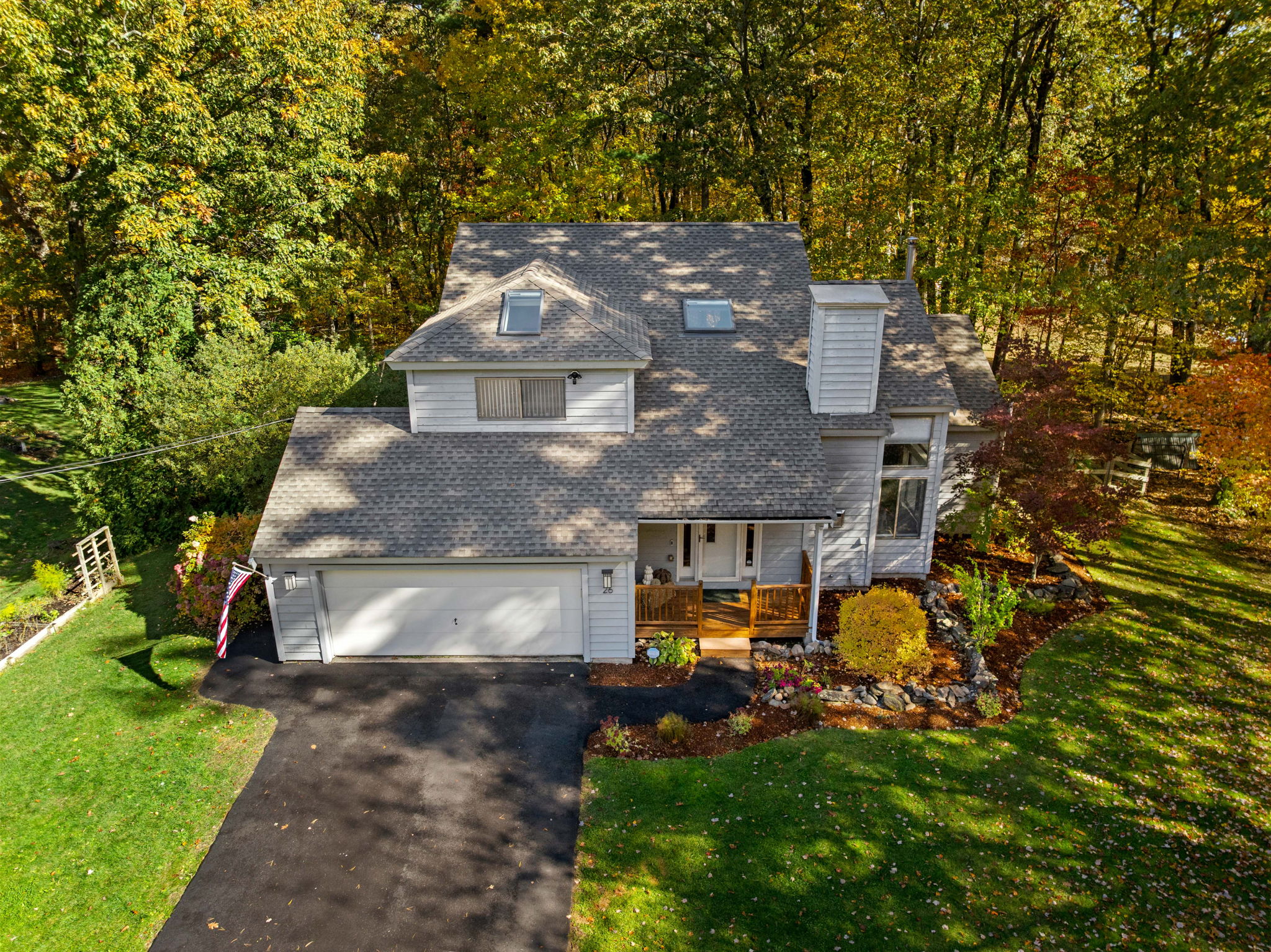 26 Colony Brook Ln, Derry, NH 03038, USA Photo 2